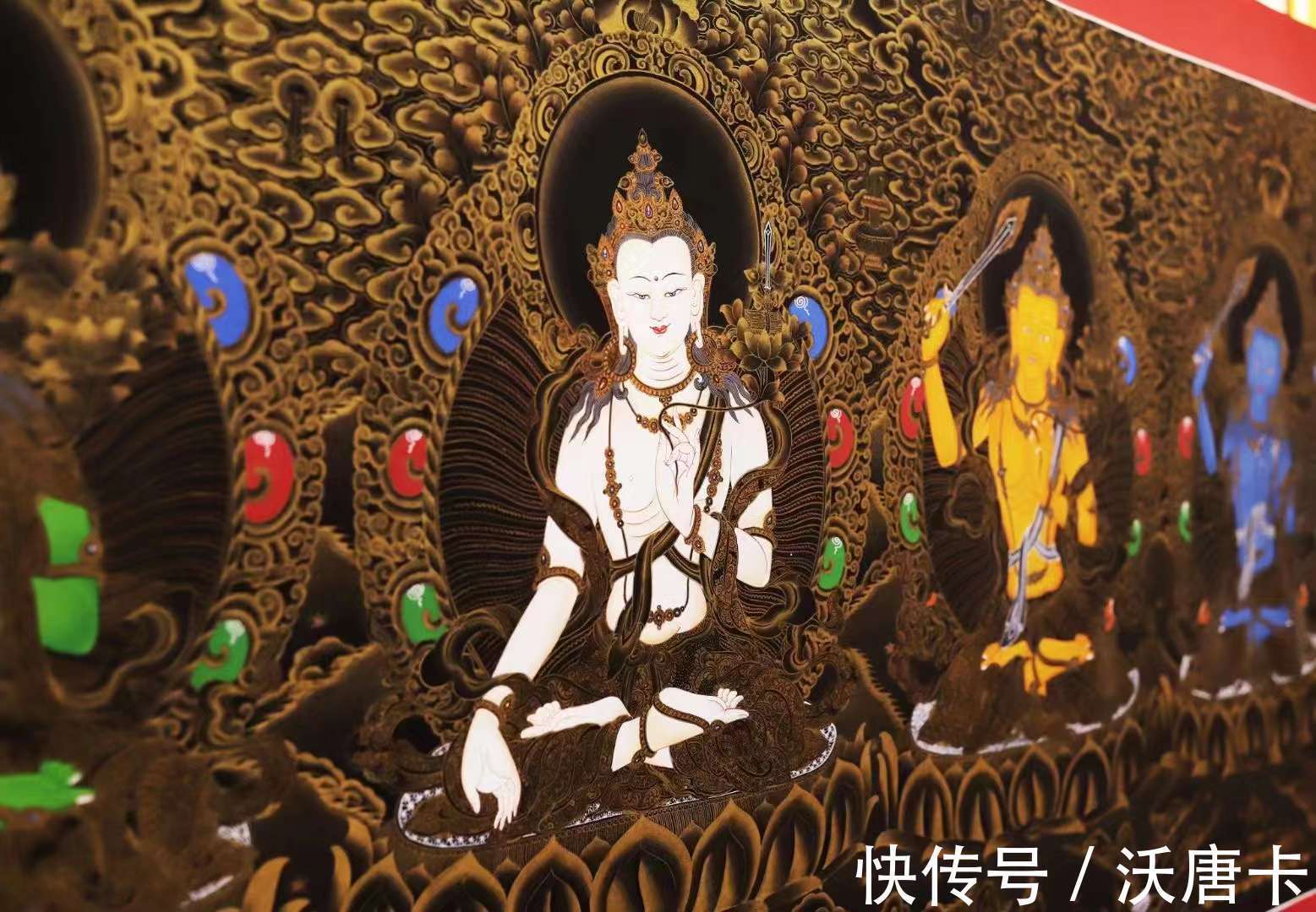 唐卡@唐卡中的颜色与工笔画,区别在哪儿?