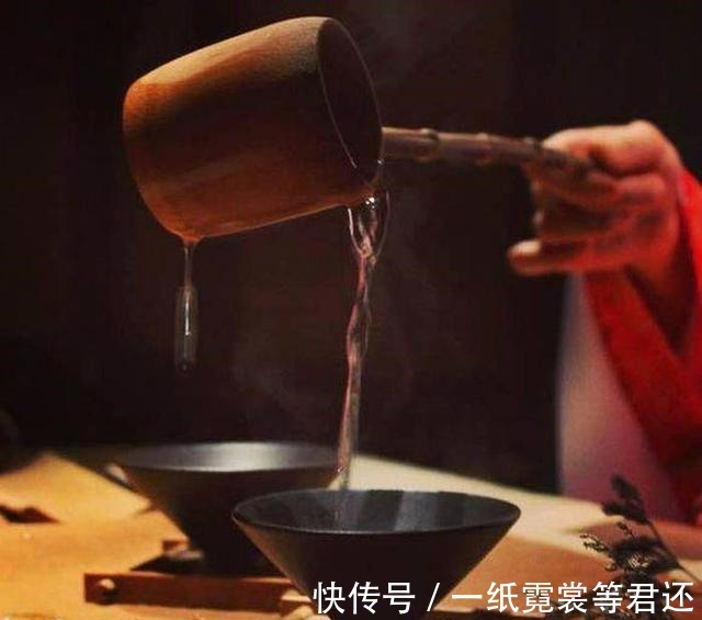 问刘十九$白居易随手写下一首小诗,短短二十字成为唐诗中的神品!