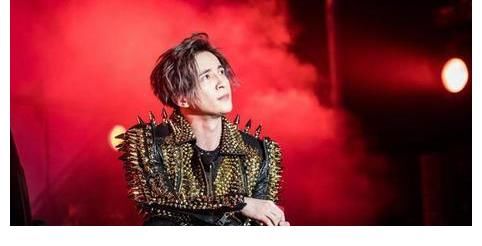 薛之谦天外来物巡回演唱会|2021薛之谦杭州演唱会 熟悉的歌声，熟悉的舞台，你期待吗？