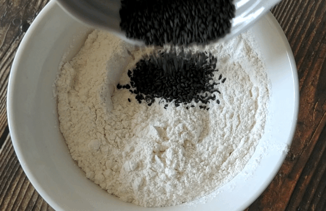 健康|宝宝出牙期烦躁,教你制作营养健康的南瓜磨牙棒,香香甜甜真好吃