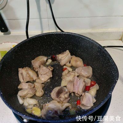 月经不调|小白一看就会的宴客菜一人食——黄焖鸡米饭