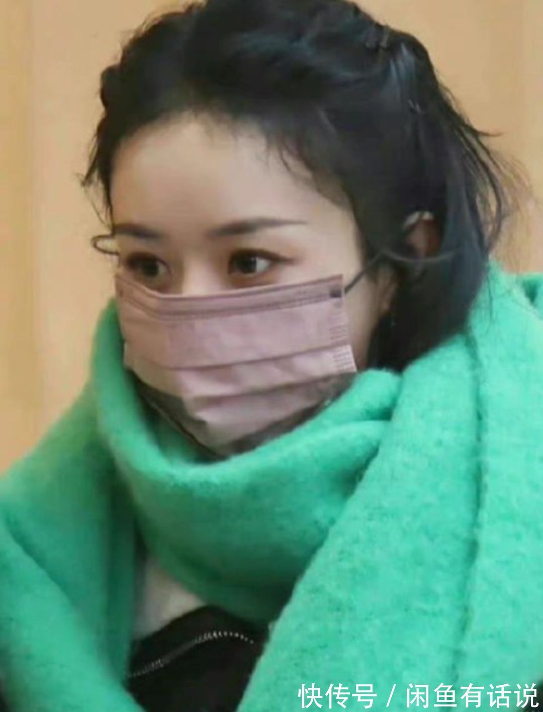 流行 2022年长春花蓝是流行色?女星们却集体穿上了绿色,一个比一个美