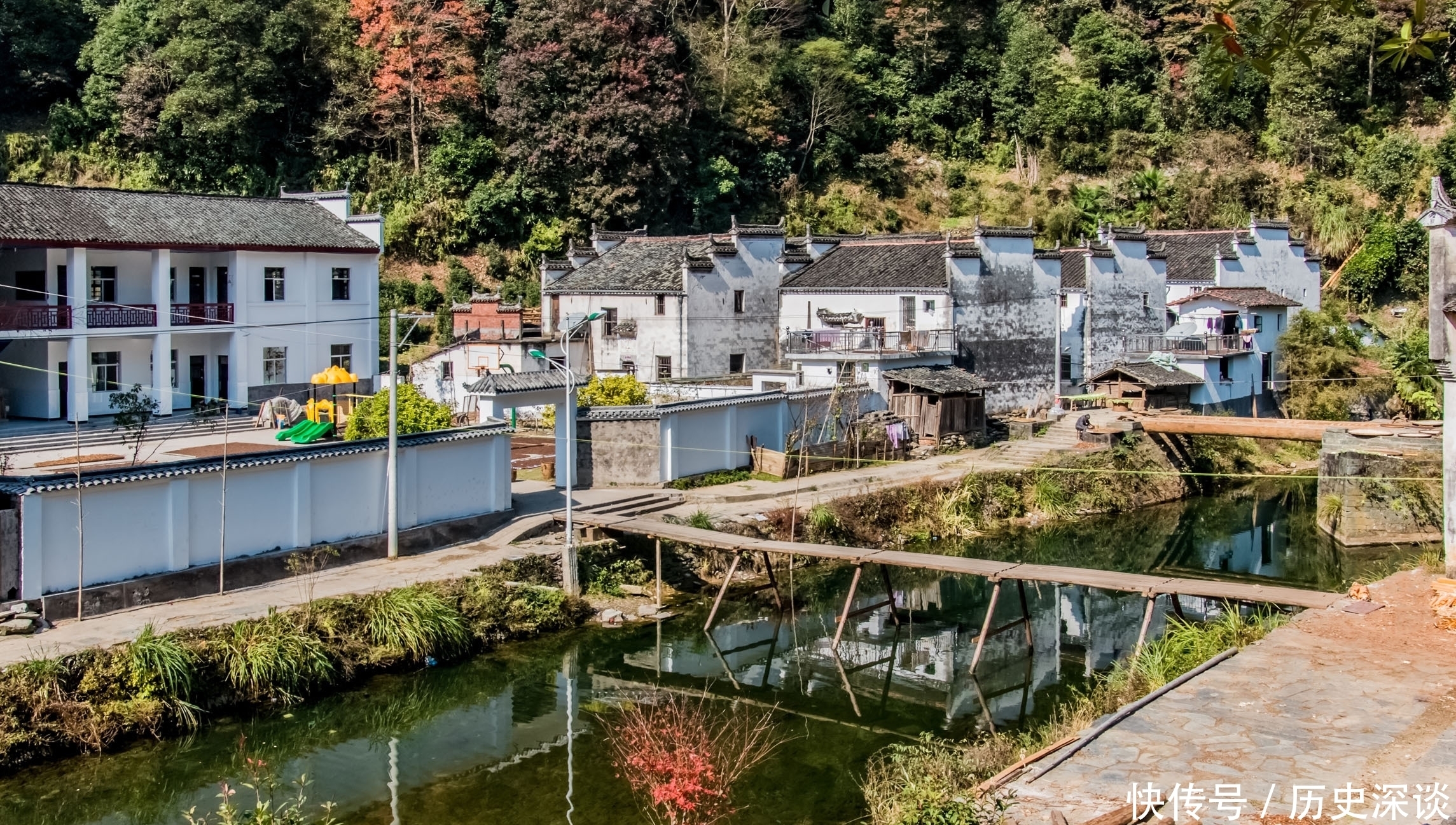 村落|婺源有个村落不逊色于周庄，形状就像脸盆，你知道是哪里吗？