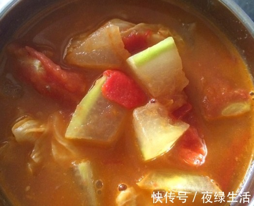 番茄|七月多给家人喝这汤，鲜香美味又下火，2块钱煮一大锅！喝不腻！