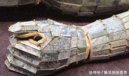 见到|盗墓贼见到金缕玉衣,为何只抽金丝不拿玉片?原因被很多人忽略了