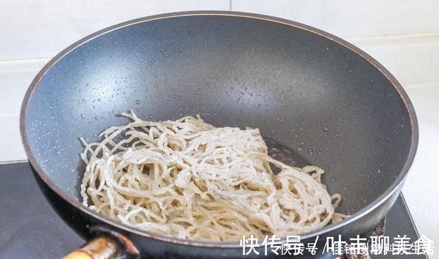 农村大伯每天拿它当饭吃,城里人想吃只能咽口水,真羡慕