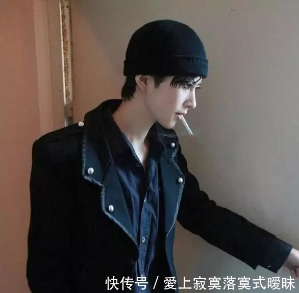 基德|熊叔COS的《柯南》系列,果然怪盗基德比新一的颜值高呢