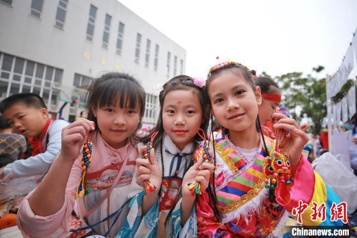 庙会@广西一小学举办庙会迎新年