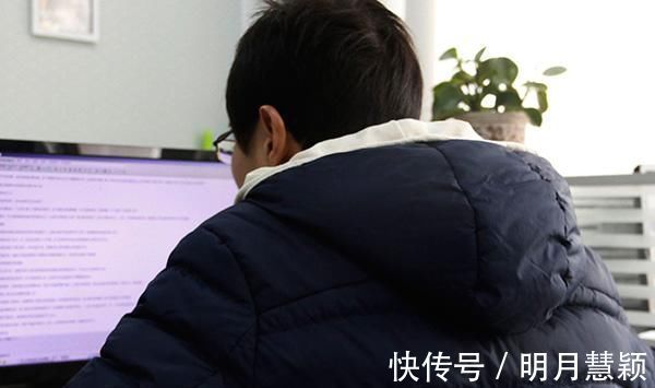 热水泡脚|男性注意:再忙也要做好3件事,少做2件事,坚持下来胜过吃补品