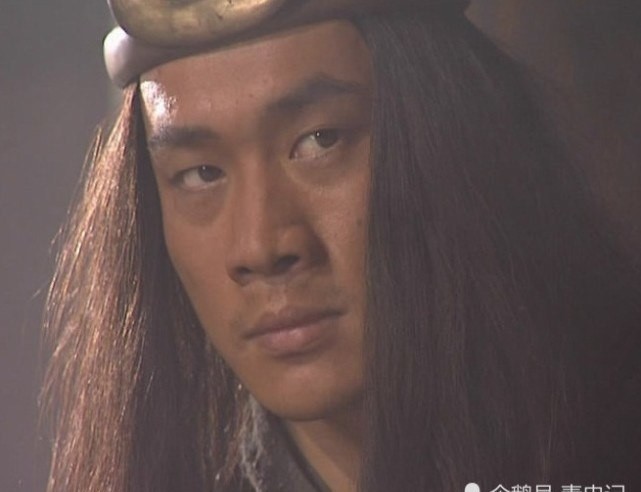 凶悍的李逵,为何偏不敢惹武松?你看他在梁山发现了什么