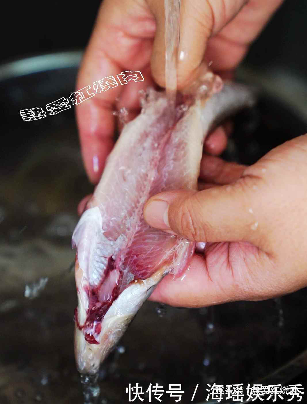 干炸鱼用淀粉还是面粉效果都不如这粉好,外表更酥脆凉了也好吃