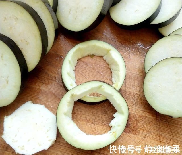 外酥|茄子不放肉也好吃的做法，外酥里嫩满口喷香，孩子一次吃一盘