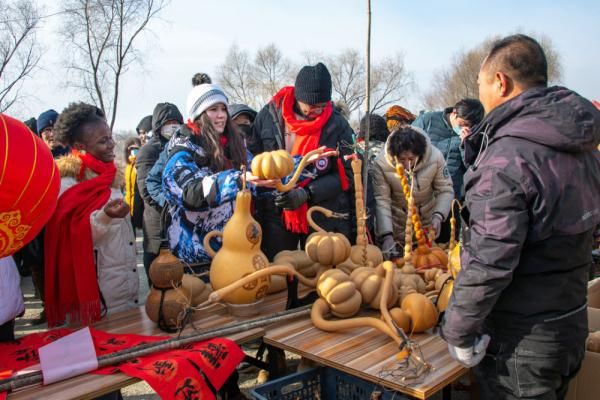 沈北#国际友人逛沈北蒲河大集 寻中国地道年味