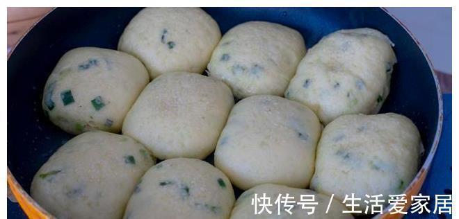玉米饼|玉米面百吃不厌的做法,开水烫一烫,蓬松柔软不塌陷,凉了也好吃