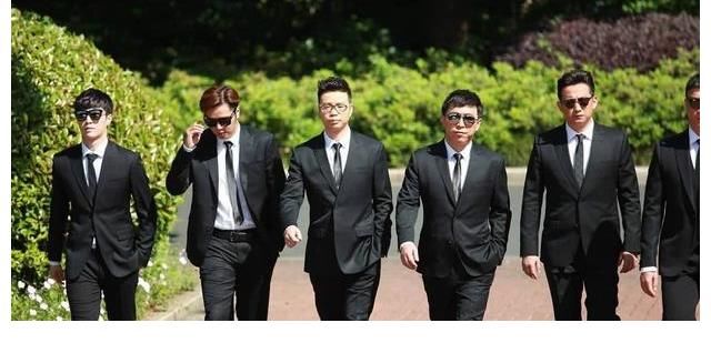 一出好戏|张艺兴的路，从回国那天开始，就注定和其他小鲜肉不一样