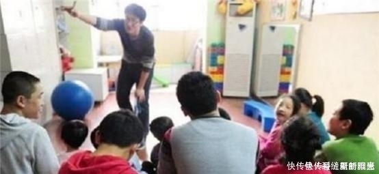 自闭症|自闭症男孩林文彬:手写“印刷体”,字迹堪比复印机,获百万点赞