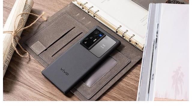 vivo|国产手机卖的比苹果贵，这样的国产手机还能卖的出去吗