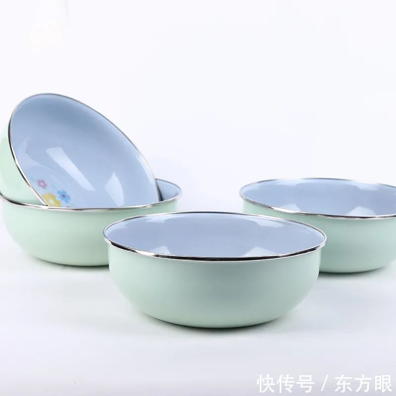不锈钢|制碗厂工人偷偷告诉我,吃饭千万不要用这种碗,赶紧换掉,每个人家里都有!