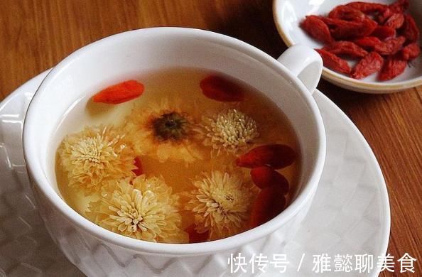 肝脏|枸杞加点“它”，坚持喝7天，肾脏和肝脏或许会很“感谢”你！