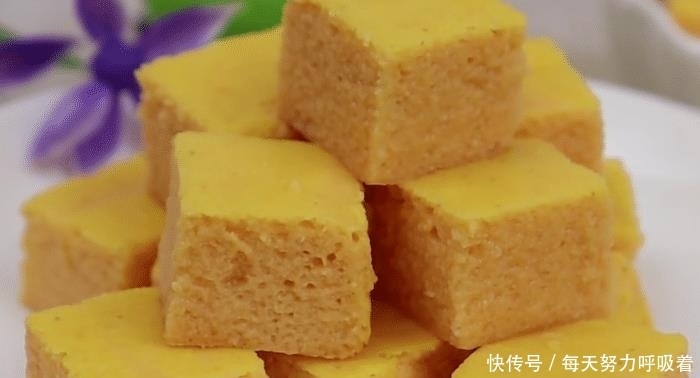  简单|胡萝卜鸡蛋小米糕，营养美味的宝宝辅食，软嫩可口，简单易学