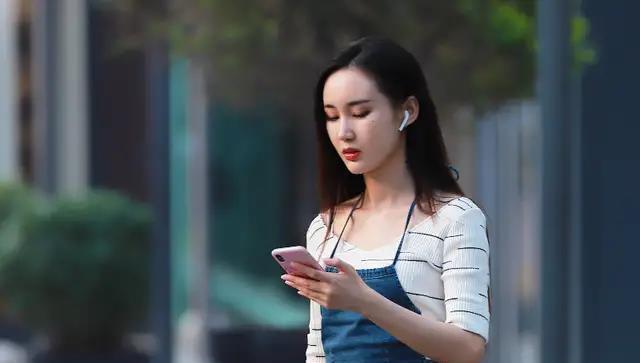 买房|给女儿买房,结果女婿父母先搬进去养老:心疼女儿,却便宜了亲家