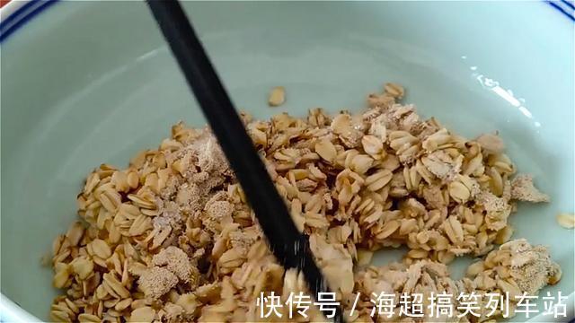 好吃|燕麦这样做太好吃了,往里面加3个鸡蛋,比油条好吃,比馅饼简单