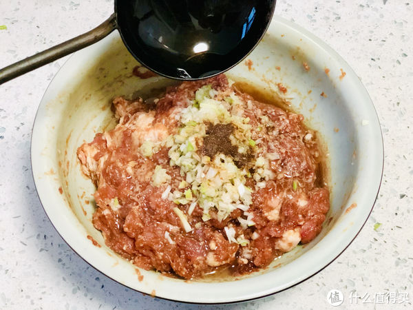 做白菜饺子，最忌用盐杀水，教你饺子馆不外传的配方，香极了