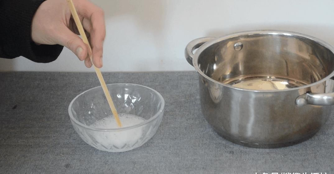 家家户户|不锈钢锅发黄了, 只需一张纸, 教你轻松巧洗白, 家家户户都用得到