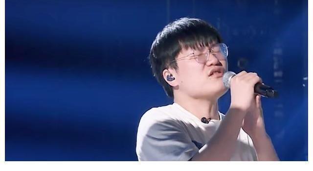 汪峰私教课太严厉,壮煜亮一个字音没有唱对被怼,女学员被说哭