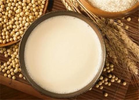 发物|豆浆是肝病的“发物”？温馨提示：若想肝好，3种食物尽量少碰