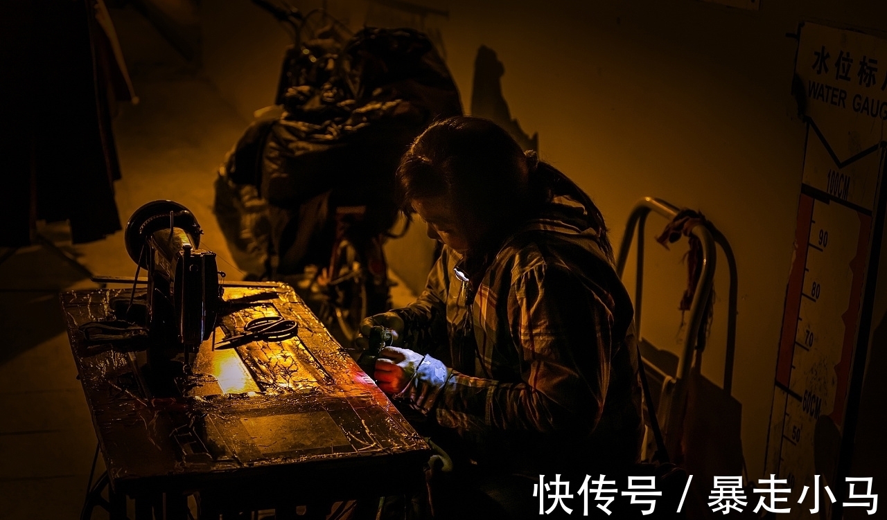 清风明月!谁说当代无好诗?推荐34首好诗,送给苍凉冬天,像一壶老酒温暖你