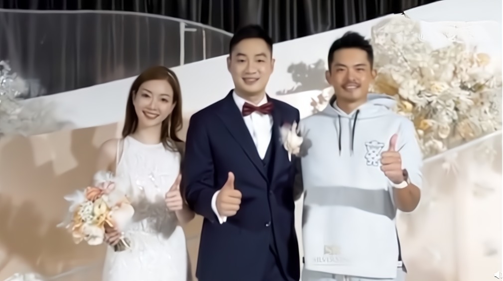 國羽|國羽名將李永波罕見亮相，56歲發(fā)福嚴(yán)重，下課4年生活愜意