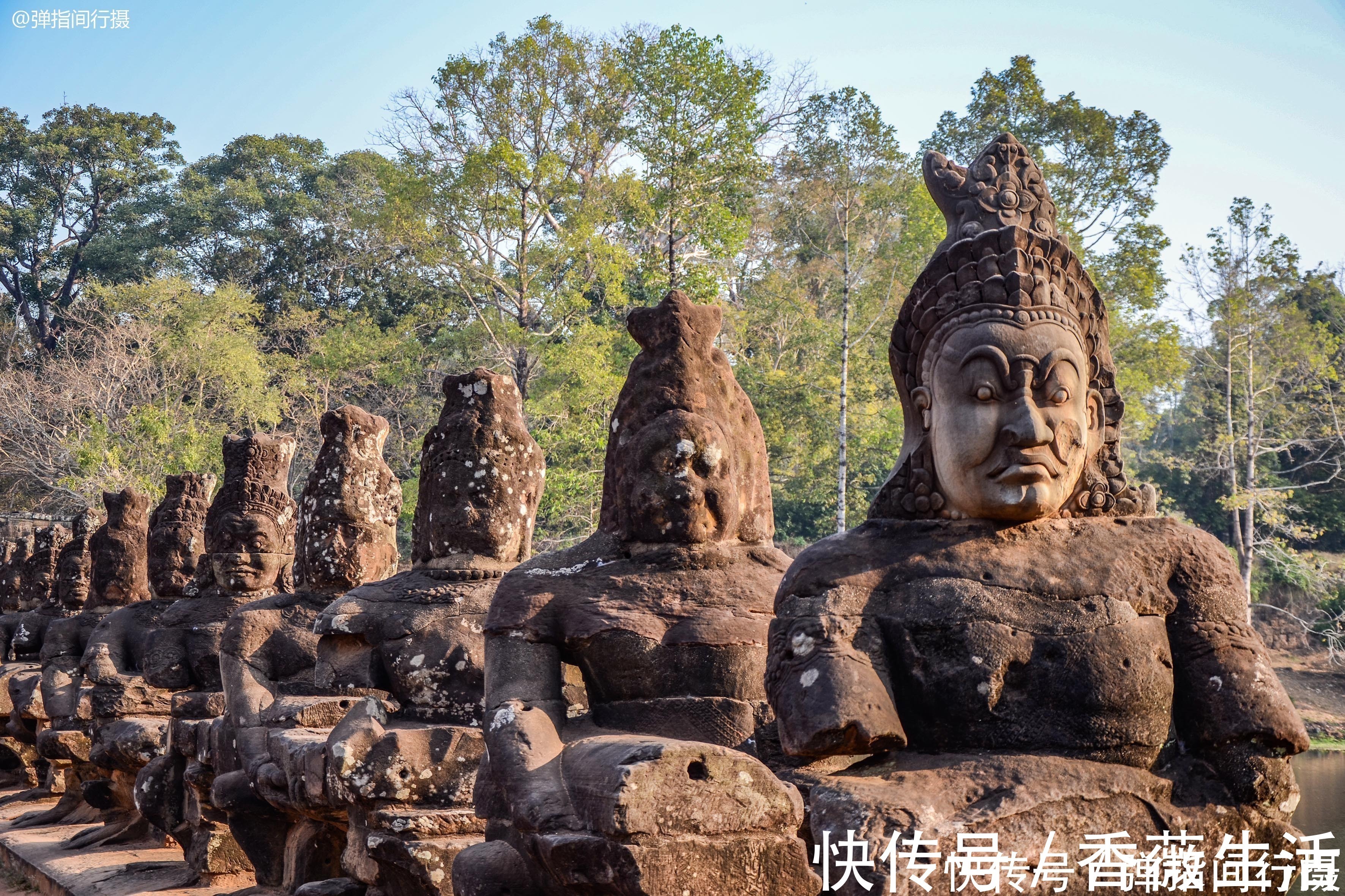 巴戎寺|柬埔寨吴哥窟“最火”地标，佛像“迷之微笑”，原来背后大有故事