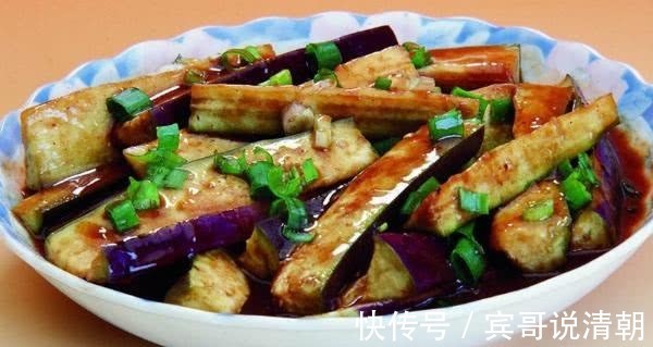 茄子营养丰富，做法多，但此种家常做法易伤身