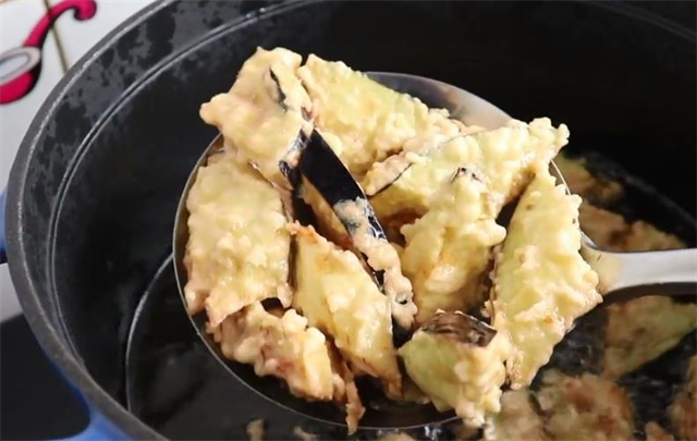 豆瓣酱|茄子最好吃的做法,教你简单一做,比吃肉还香,饭店里都吃不到