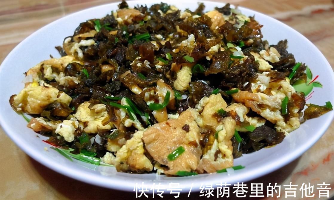 刮油|这菜是“刮油高手”,很多人看不上它,用来炒鸡蛋,好吃到流口水