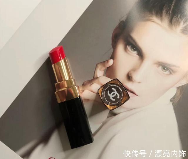 大街|黄皮别再涂999了,红色调都烂大街了,经典的橘调显白色是这4只!