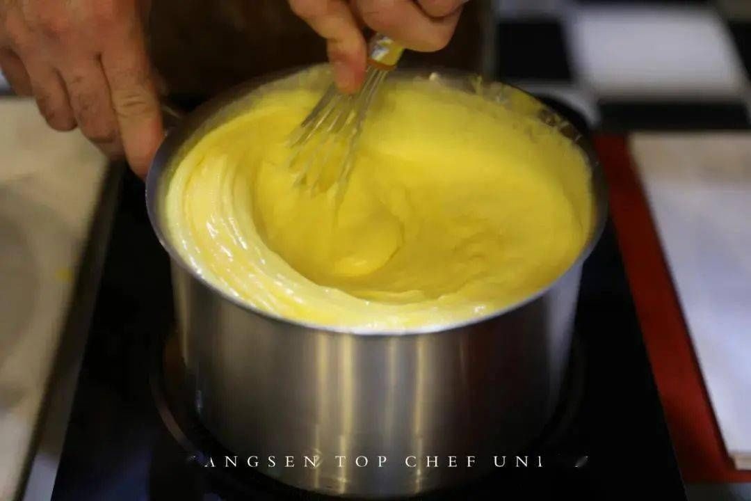 一次就能成功，入口即化的爆浆流心巨无霸泡芙！