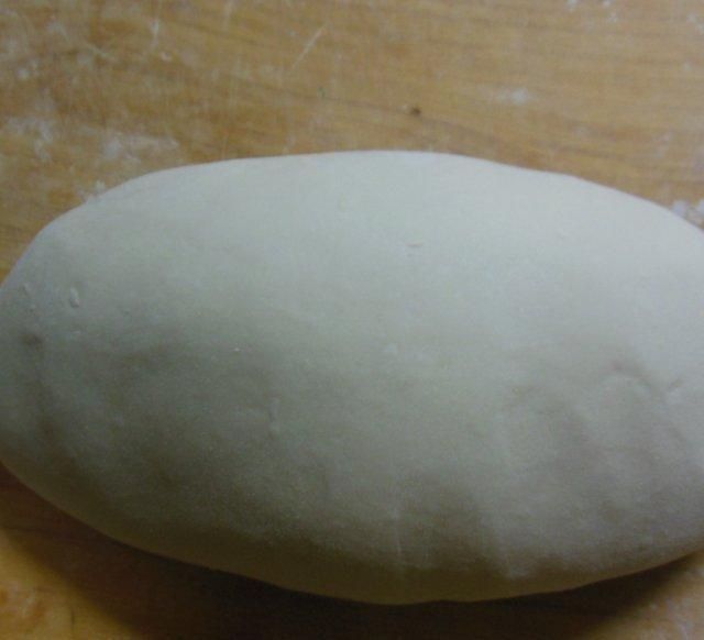 无油三鲜韭菜盒,皮薄馅大,配上一碗粥,早餐吃着超满足