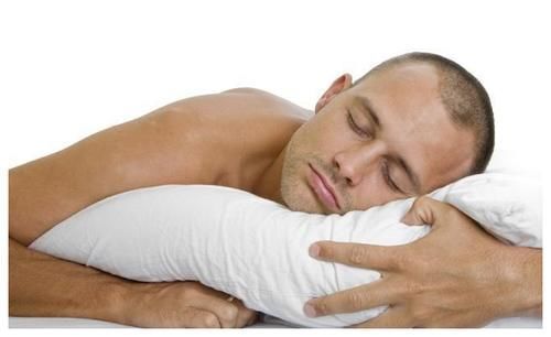 睡眠质量|男人坚持“裸睡”,这2大惊喜可能“不请自来”,别害羞看看吧