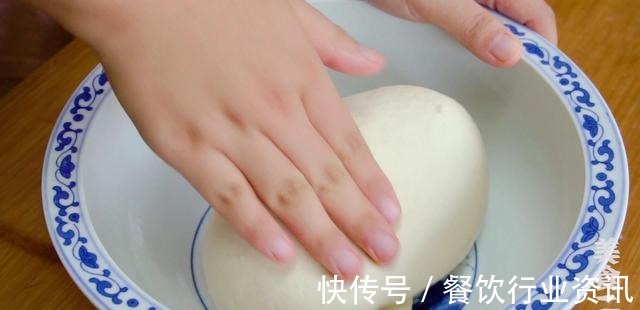 肉夹馍教程来了，从烙馍到卤肉，超详细做法分享，学会能开店了