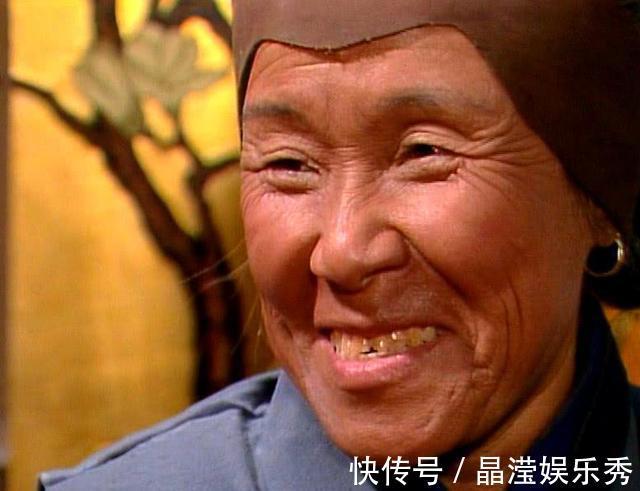 刘姥姥|黛玉说刘姥姥是“母蝗虫”，饱受诟病，刘姥姥回赠的话更伤人