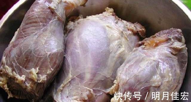 在卤牛肉时,多放这些东西,味道不输卤肉店!今天把秘方全部分享