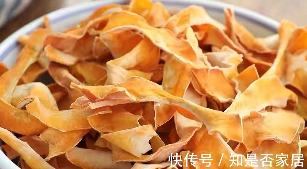南瓜|菜园结的南瓜多得吃不完,我把南瓜晒干,没想到比牛肉干还好吃