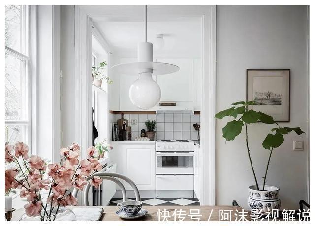 小公寓|这个50㎡小户真「壕」，衣帽间和独立厨房一样不差，看完很羡慕！