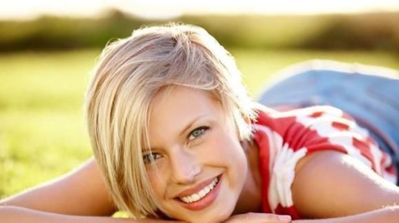 绝经|女性绝经后，补充2种物质，可预防骨质疏松！早知早受益