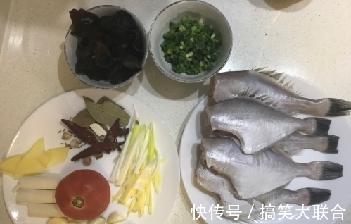 腥味|扒皮鱼这样做最好吃，跟着大厨学习准没错，鲜香肉嫩