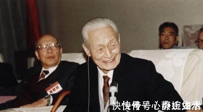 普度#大师赵朴初,祖上四代皆翰林学士,13岁已初具风骨,90岁泼墨挥毫