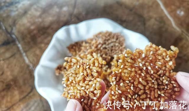 剩饭别倒掉，几步做成脆香锅巴，和外面买的一样香脆，方法特简单！