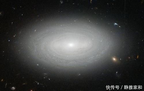 埃德温·哈勃 宇宙中最孤独的星系,至少要跨越一亿光年的距离,才能触到另一个